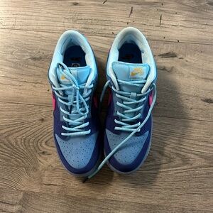 Nike SB Dunk low:  Run The Jewels